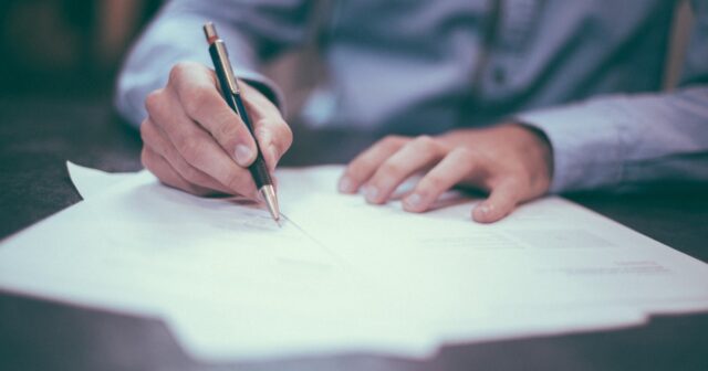 How-to-Create-a-Freelance-Writing-Invoice_23F_.jpg