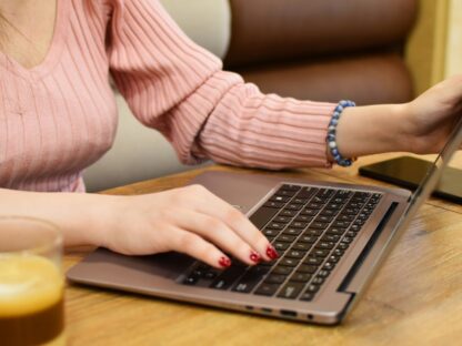 How-to-Craft-a-Content-Writer-Resume-with-Examples_24F_.jpg