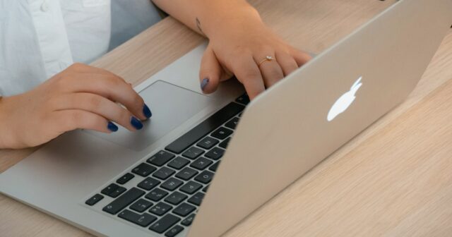 The-X-Best-Invoicing-Software-for-Freelancers_24F_.jpg